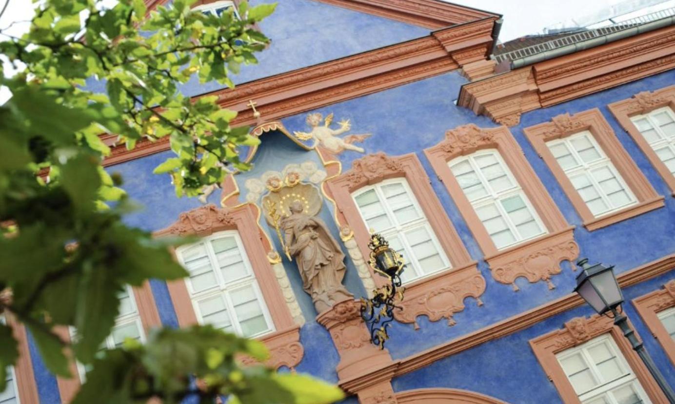 Stadthotel Am Adenauerplatz Marktheidenfeld Bagian luar foto