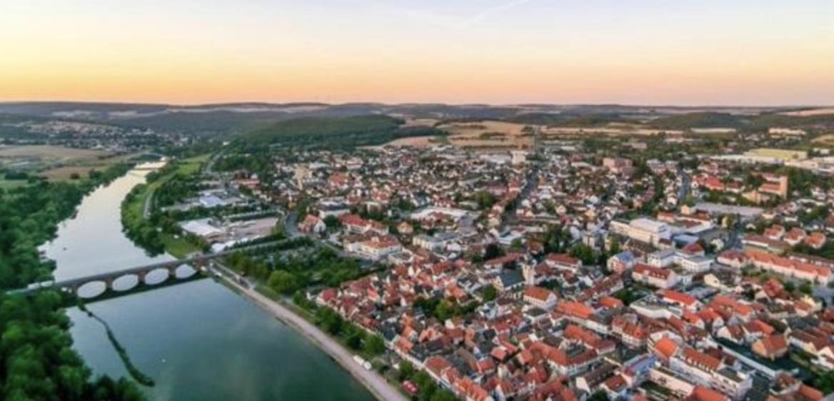 Stadthotel Am Adenauerplatz Marktheidenfeld Bagian luar foto