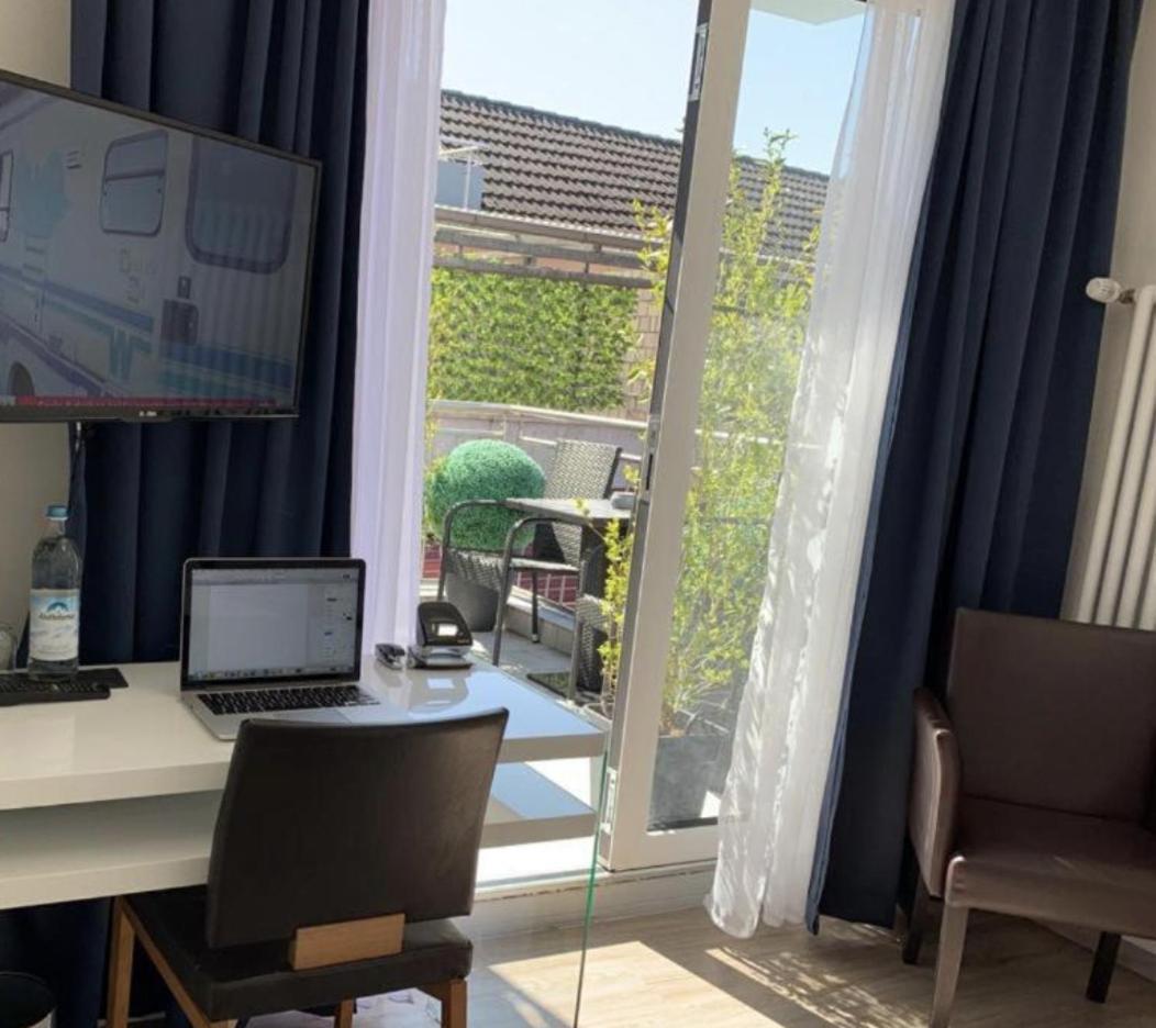 Stadthotel Am Adenauerplatz Marktheidenfeld Bagian luar foto