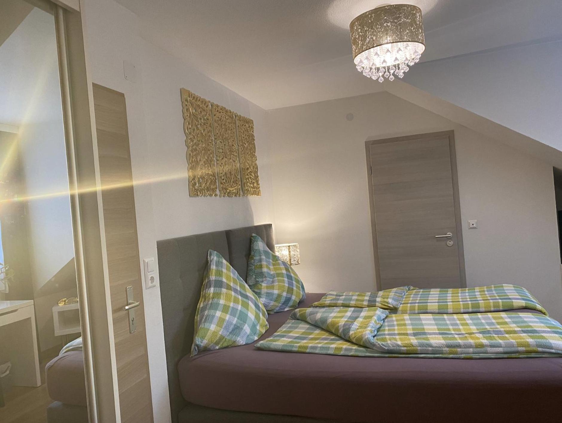 Stadthotel Am Adenauerplatz Marktheidenfeld Bagian luar foto